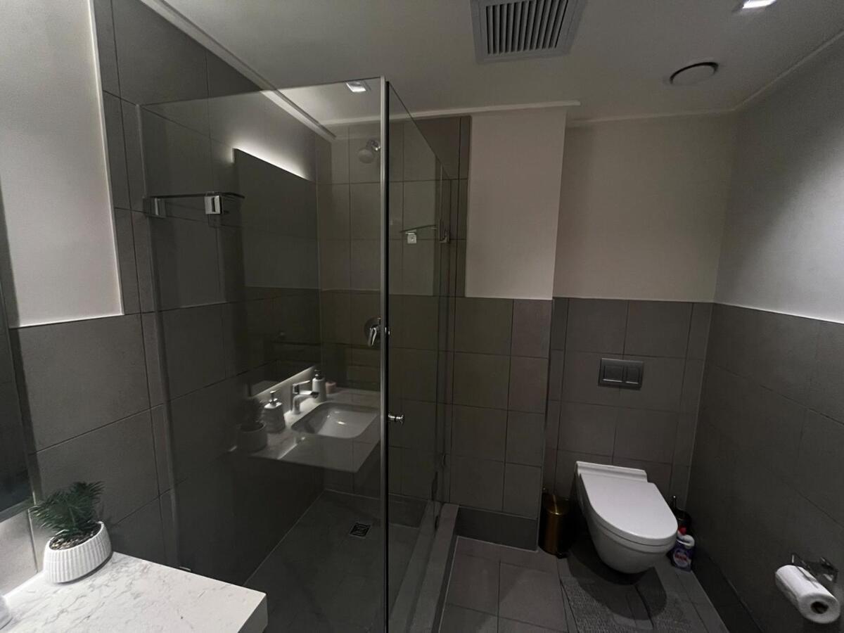 Luxury Foreshore Smart Uninterrupted Power