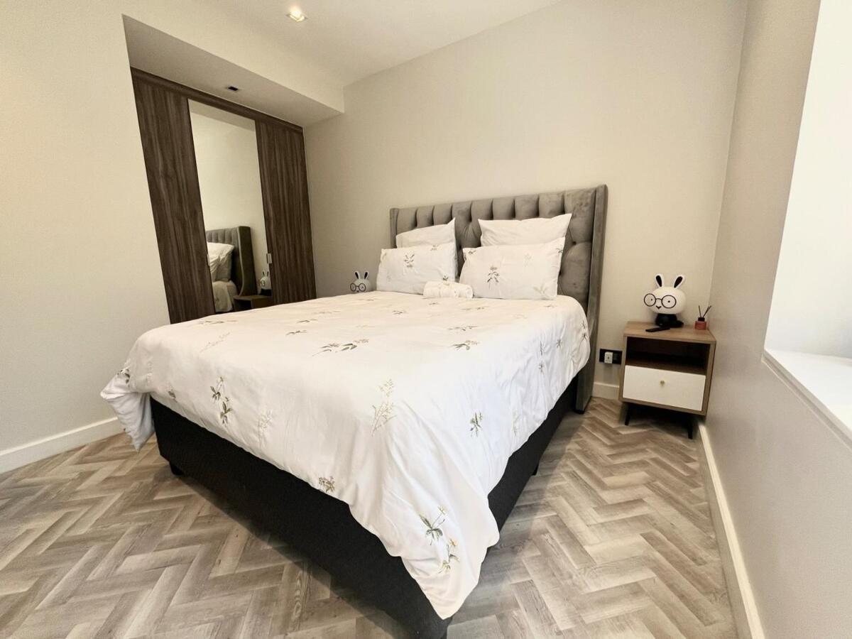 Luxury Foreshore Smart Uninterrupted Power