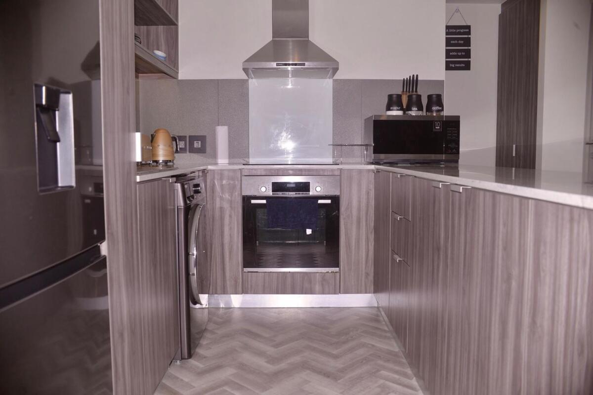 Luxury Foreshore Smart Uninterrupted Power Apartment *